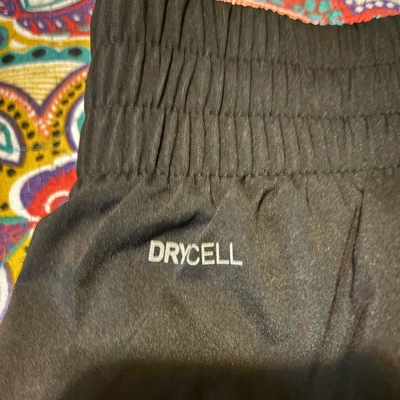 NWT Puma Ignite 3” Short in black w/ reflective detail, size L - Picture 4 of 8